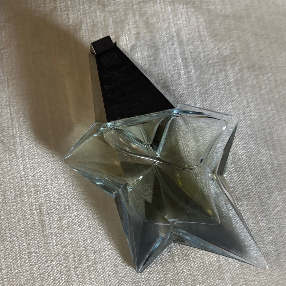 Angel Eau de parfum Star-Shaped Glass Accent in